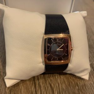 Skagen women’s watch never worn